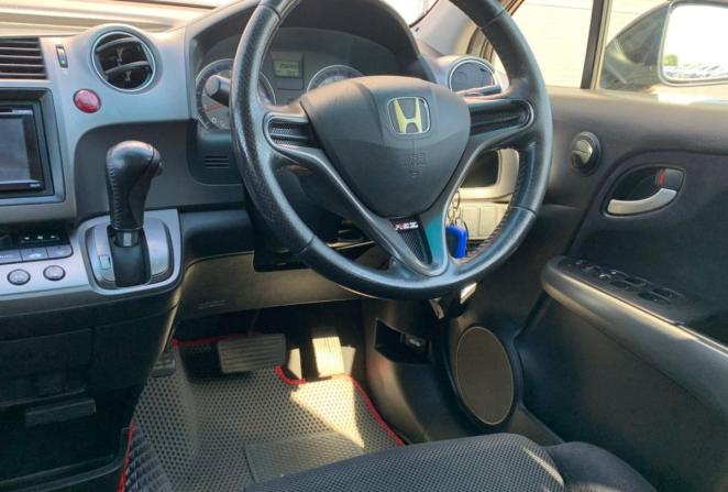 Honda Stream II с пробегом 2007 года, цена 740 000 рублей, 256896 км, компактвэн, Автокод Объявления