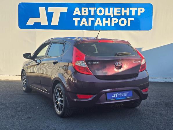Hyundai Solaris I с пробегом 2011 года, цена 925 000 рублей, 134000 км, седан, Автокод Объявления
