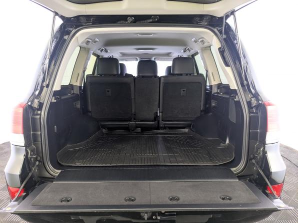 Toyota Land Cruiser 200 Series Рестайлинг 2 с пробегом 2020 года, цена 7 850 000 рублей, 136625 км, внедорожник, Автокод Объявления