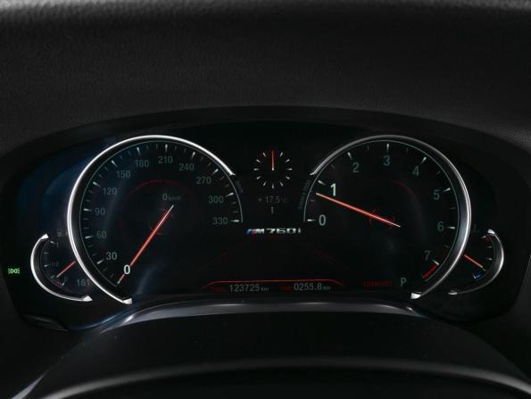 BMW 7 серии VI (G11/G12) с пробегом 2017 года, цена 3 299 000 рублей, 123725 км, седан, Автокод Объявления