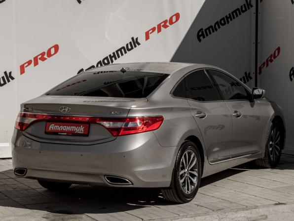 Hyundai Grandeur V с пробегом 2012 года, цена 1 315 000 рублей, 176948 км, седан, Автокод Объявления