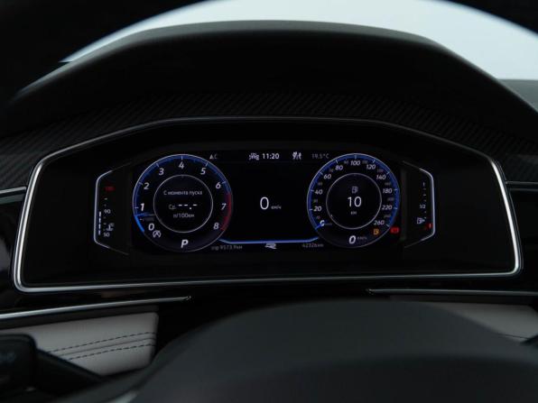 Volkswagen Tiguan II Рестайлинг с пробегом 2021 года, цена 4 107 444 рубля, 43279 км, внедорожник, Автокод Объявления