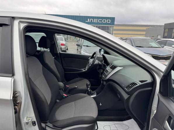 Hyundai Solaris I с пробегом 2012 года, цена 750 000 рублей, 73611 км, хэтчбек, Автокод Объявления