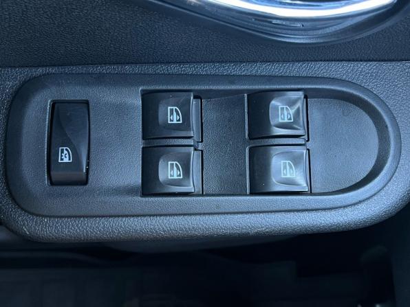 Renault Duster I Рестайлинг с пробегом 2019 года, цена 1 390 000 рублей, 102620 км, внедорожник, Автокод Объявления