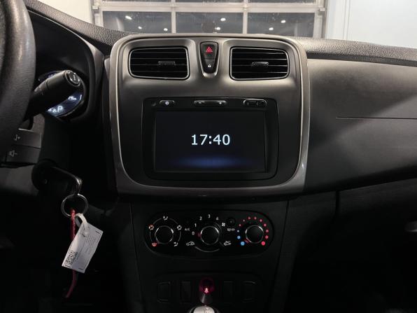 Renault Logan II Рестайлинг с пробегом 2020 года, цена 1 050 000 рублей, 82714 км, седан, Автокод Объявления
