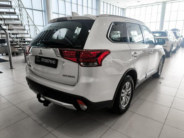 Mitsubishi Outlander III Рестайлинг 3 с пробегом 2018 года, цена 1 630 000 рублей, 200290 км, внедорожник, Автокод Объявления