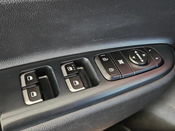 Kia Rio IV с пробегом 2019 года, цена 1 565 000 рублей, 109000 км, хэтчбек, Автокод Объявления