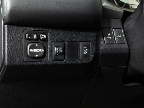 Toyota RAV4 IV (XA40) Рестайлинг с пробегом 2016 года, цена 2 099 700 рублей, 153770 км, внедорожник, Автокод Объявления