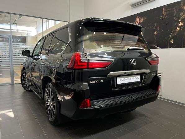 Lexus LX III Рестайлинг 2 с пробегом 2018 года, цена 11 000 000 рублей, 19898 км, внедорожник, Автокод Объявления