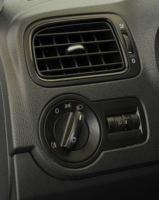 Volkswagen Polo V Рестайлинг Москва  - изображение 8