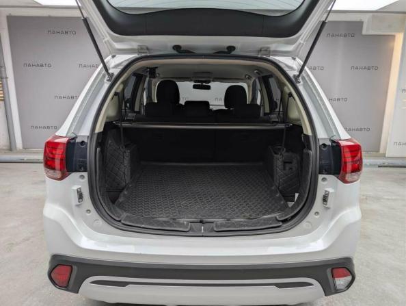 Mitsubishi Outlander III Рестайлинг 3 с пробегом 2020 года, цена 2 399 000 рублей, 91816 км, внедорожник, Автокод Объявления