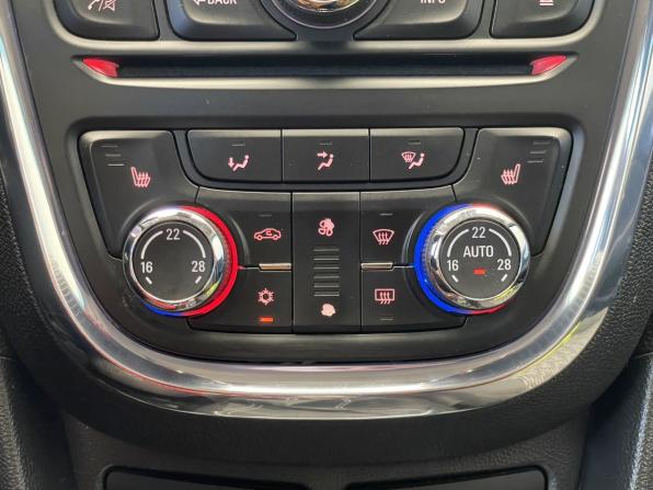 Opel Mokka I с пробегом 2013 года, цена 967 000 рублей, 115927 км, внедорожник, Автокод Объявления