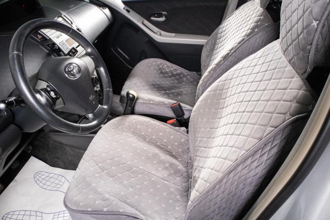 Toyota Yaris II с пробегом 2008 года, цена 599 000 рублей, 241000 км, хэтчбек, Автокод Объявления