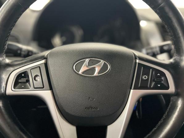Hyundai Solaris I с пробегом 2013 года, цена 750 000 рублей, 166000 км, седан, Автокод Объявления