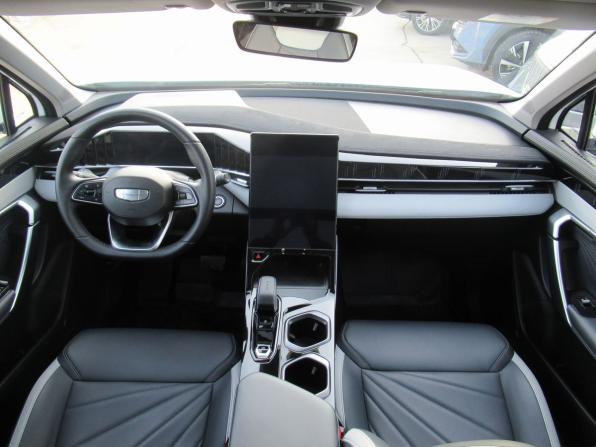 Geely Atlas II с пробегом 2024 года, цена 2 490 000 рублей, 42170 км, внедорожник, Автокод Объявления