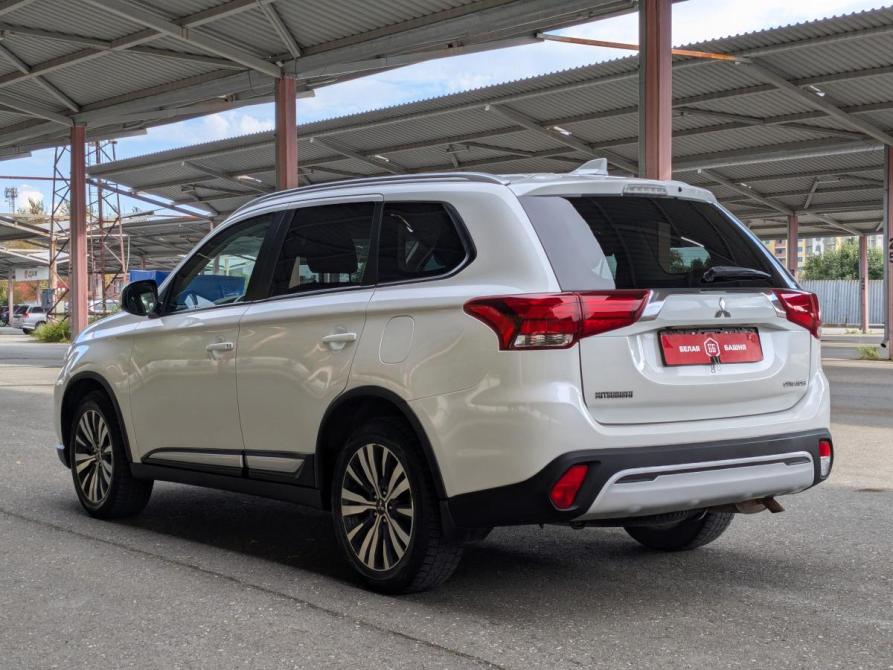 Mitsubishi Outlander III Рестайлинг 3 Екатеринбург  - изображение 5
