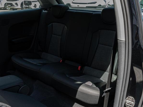 Audi A1 I (8X) с пробегом 2011 года, цена 990 000 рублей, 221926 км, хэтчбек, Автокод Объявления