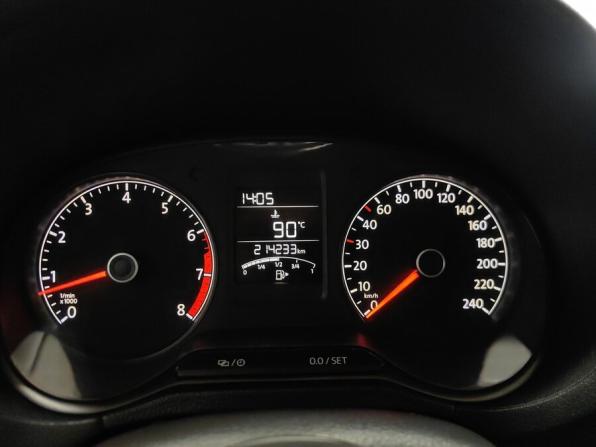 Volkswagen Polo V Рестайлинг с пробегом 2018 года, цена 804 000 рублей, 212000 км, седан, Автокод Объявления