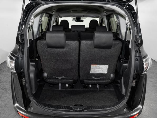 Toyota Sienta II Рестайлинг с пробегом 2021 года, цена 1 629 500 рублей, 62998 км, компактвэн, Автокод Объявления