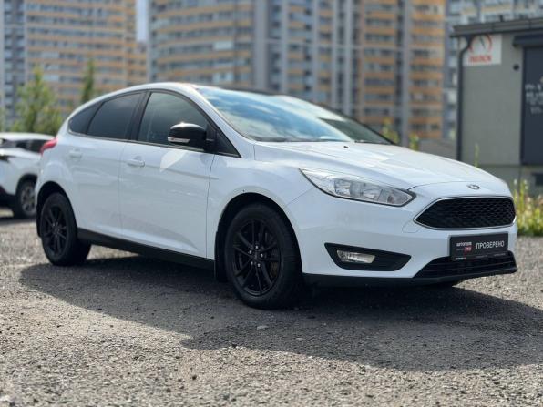 Ford Focus III Рестайлинг с пробегом 2017 года, цена 1 045 000 рублей, 138550 км, хэтчбек, Автокод Объявления