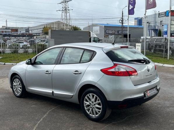 Renault Megane III Рестайлинг с пробегом 2013 года, цена 670 000 рублей, 204436 км, хэтчбек, Автокод Объявления