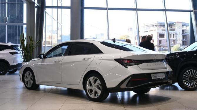 Hyundai Elantra VII (CN7) Рестайлинг с пробегом 2023 года, цена 1 859 000 рублей, 14737 км, седан, Автокод Объявления