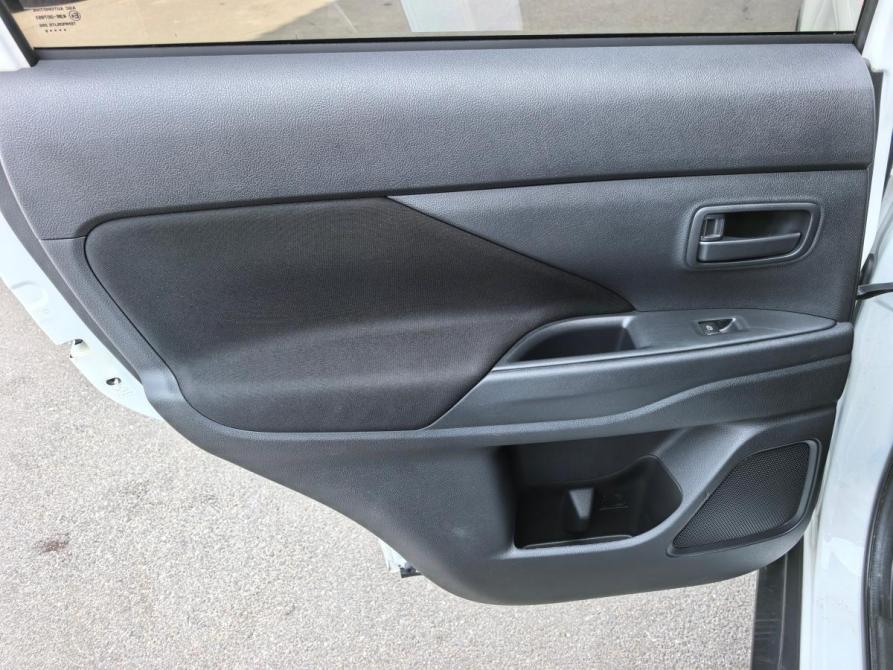 Mitsubishi Outlander III Рестайлинг 3 Санкт-Петербург  - изображение 16