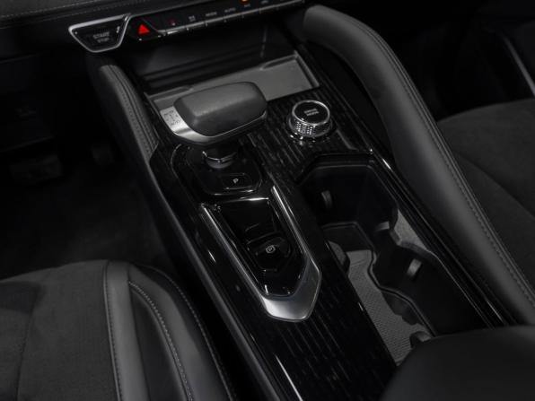 Geely Monjaro I с пробегом 2024 года, цена 3 490 000 рублей, 37373 км, внедорожник, Автокод Объявления