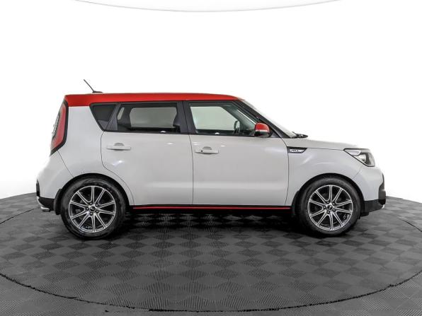 Kia Soul II Рестайлинг с пробегом 2017 года, цена 1 300 000 рублей, 138303 км, хэтчбек, Автокод Объявления