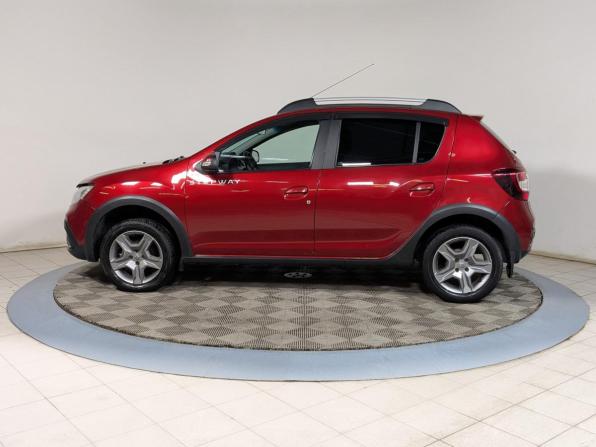 Renault Sandero II Рестайлинг с пробегом 2019 года, цена 899 900 рублей, 356600 км, хэтчбек, Автокод Объявления