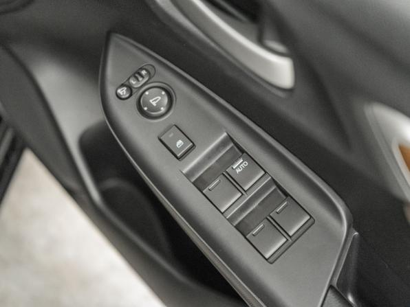 Honda Shuttle II с пробегом 2015 года, цена 1 300 000 рублей, 137000 км, универсал, Автокод Объявления
