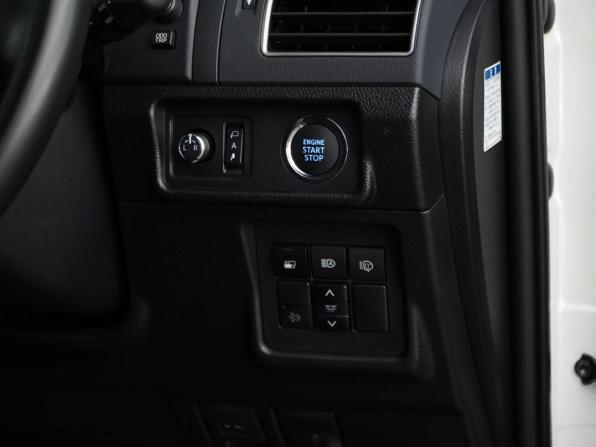 Toyota Land Cruiser Prado 150 Series Рестайлинг 3 с пробегом 2021 года, цена 5 849 077 рублей, 47872 км, внедорожник, Автокод Объявления