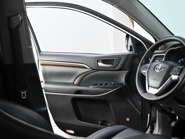 Toyota Highlander III (XU50) с пробегом 2015 года, цена 2 599 000 рублей, 112000 км, внедорожник, Автокод Объявления