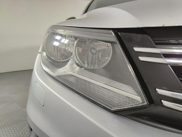 Volkswagen Tiguan I Рестайлинг с пробегом 2012 года, цена 930 000 рублей, 301000 км, внедорожник, Автокод Объявления