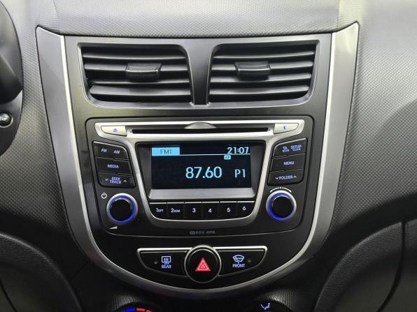 Hyundai Solaris I Рестайлинг с пробегом 2016 года, цена 1 195 000 рублей, 128416 км, седан, Автокод Объявления