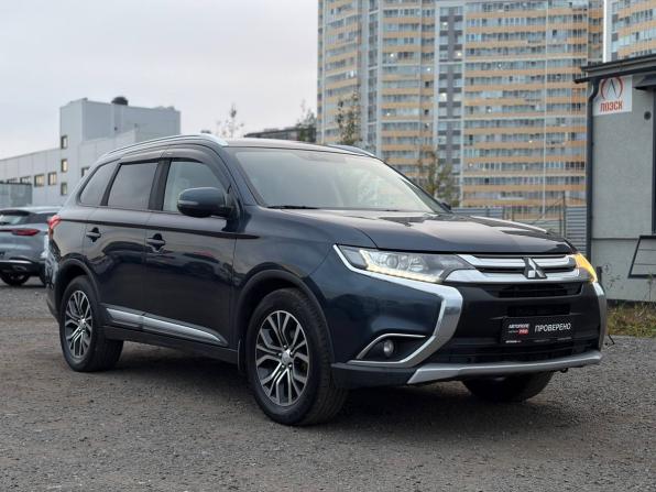 Mitsubishi Outlander III Рестайлинг 2 с пробегом 2017 года, цена 1 575 000 рублей, 212000 км, внедорожник, Автокод Объявления