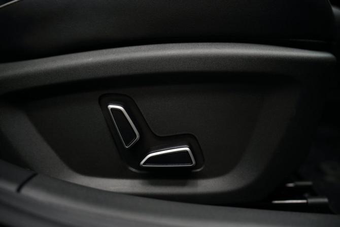Changan UNI-V I с пробегом 2024 года, цена 2 398 000 рублей, 39500 км, лифтбек, Автокод Объявления