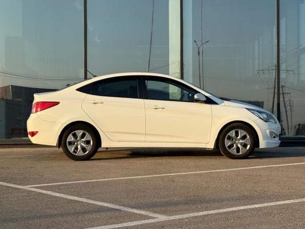 Hyundai Solaris I Рестайлинг с пробегом 2014 года, цена 1 150 000 рублей, 92125 км, седан, Автокод Объявления