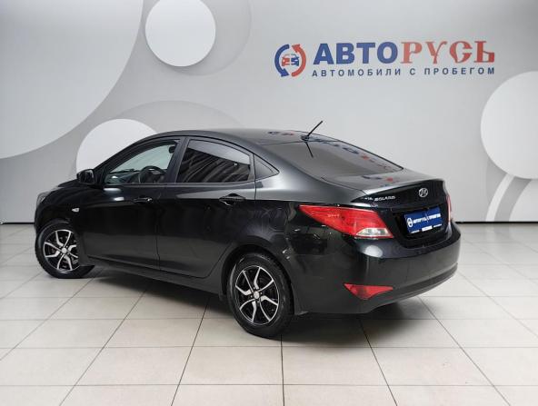 Hyundai Solaris I Рестайлинг с пробегом 2016 года, цена 795 000 рублей, 139000 км, седан, Автокод Объявления