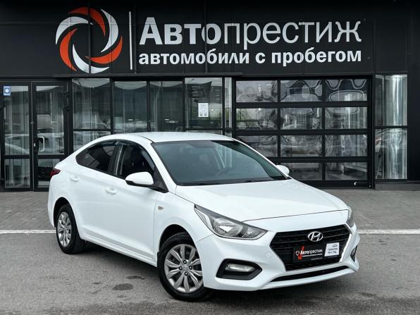Hyundai Solaris II с пробегом 2019 года, цена 960 000 рублей, 186111 км, седан, Автокод Объявления