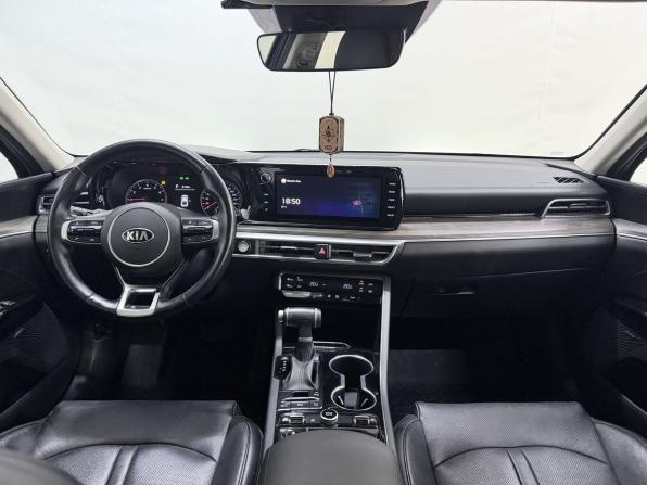 Kia K5 III с пробегом 2020 года, цена 2 550 000 рублей, 89322 км, седан, Автокод Объявления