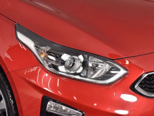 Kia Ceed III с пробегом 2018 года, цена 935 000 рублей, 97222 км, хэтчбек, Автокод Объявления