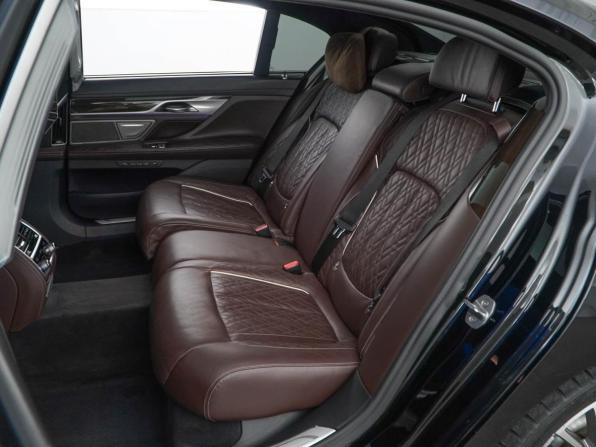 BMW 7 серии VI (G11/G12) Рестайлинг с пробегом 2020 года, цена 4 993 055 рублей, 130045 км, седан, Автокод Объявления