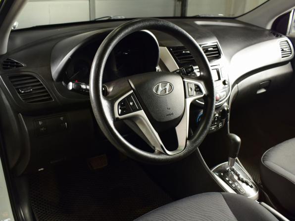 Hyundai Solaris I с пробегом 2012 года, цена 949 995 рублей, 147470 км, седан, Автокод Объявления