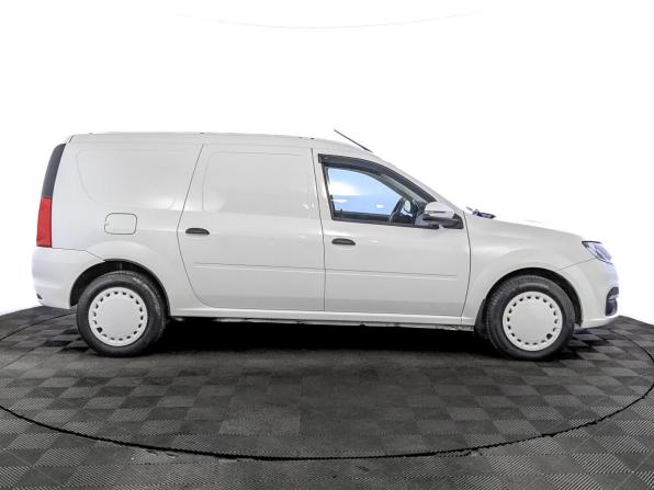 Lada (ВАЗ) Largus I Рестайлинг с пробегом 2024 года, цена 1 330 000 рублей, 8555 км, фургон, Автокод Объявления