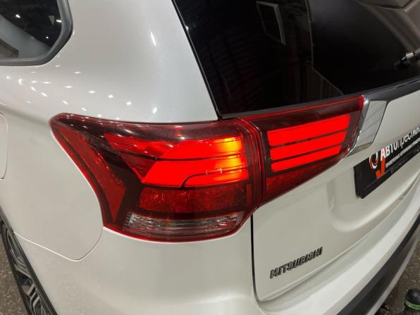 Mitsubishi Outlander III Рестайлинг 2 с пробегом 2015 года, цена 1 850 000 рублей, 162178 км, внедорожник, Автокод Объявления