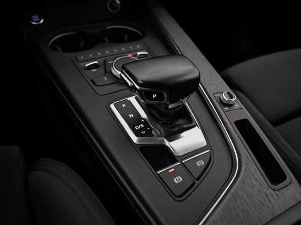 Audi A4 V (B9) с пробегом 2016 года, цена 2 280 000 рублей, 119132 км, седан, Автокод Объявления