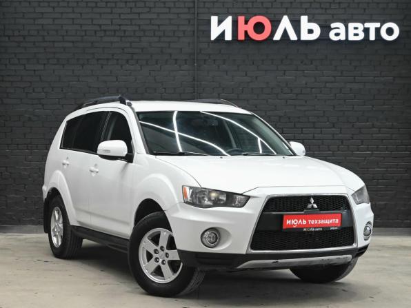 Mitsubishi Outlander II Рестайлинг с пробегом 2012 года, цена 1 330 000 рублей, 301775 км, внедорожник, Автокод Объявления