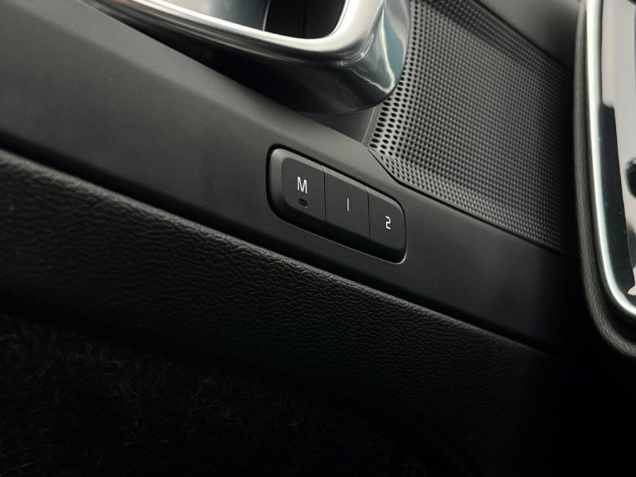 Volvo XC40 I Санкт-Петербург  - изображение 23