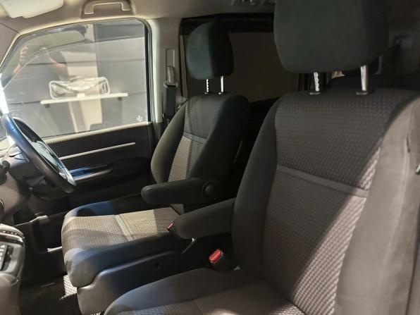 Honda Stepwgn V с пробегом 2016 года, цена 1 750 000 рублей, 201000 км, минивэн, Автокод Объявления